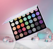 Load image into Gallery viewer, 35I ICY FANTASY ARTISTRY PALETTE
